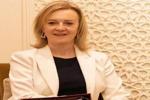 सांसदों ने ट्रस द्वारा क्वार्टेंग को बर्खास्त करने और आर्थिक नीति पर यू-टर्न का किया विरोध