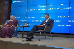 ‘रुपे’ की स्वीकार्यता बढ़ाने के लिए कई देशों से बातचीत कर रहा भारत: केंद्रीय वित्त मंत्री निर्मला सीतारमण