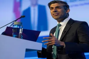 जलवायु सम्मेलन में शामिल नहीं होने के ब्रिटिश प्रधानमंत्री ऋषि सुनक के फैसले की हो रही आलोचना