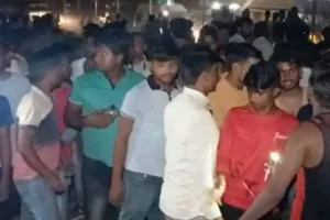 भदोही दुर्गा पूजा पंडाल में आग से पांच की मौत, 64 लोग झुलसे, सीएम योगी ने जताया दुख