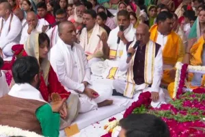 इटावा: मुलायम सिंह यादव की आत्मा की शांति के लिये सैफई में हुआ हवन