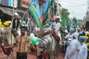अयोध्या: सरकार की आमद मरहबा, आका की आमद मरहबा… शान से निकला जुलूस-ए-मोहम्मदी