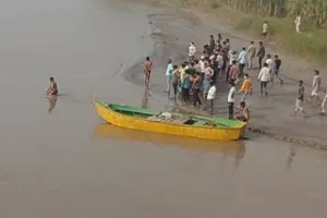 मेरठ में बड़ा हादसा: हस्तिनापुर में भीमकुंड घाट पर गंगा में डूबी नाव, छह लापत, रेसक्यू जारी
