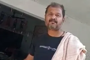 उन्नाव: नशे में धुत्त शिक्षक का गाली देते VIDEO VIRAL, बीएसए ने किया निलंबित
