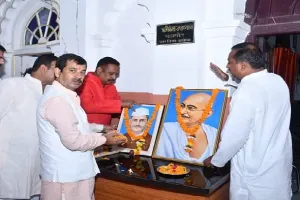 जिले में श्रद्धा के साथ मनाई जा रही है गांधी व शास्त्री जयंती