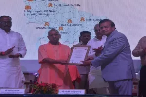 नर्सिंग पैरामेडिकल क्षेत्र में किये गए उत्कृष्ट कार्यो के लिए डॉ. केशव अग्रवाल को किया गया सम्मानित