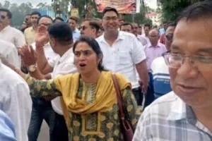 देहरादून: डाउनग्रेड वेतनमान के आदेश से भड़के कर्मचारी, गर्जना रैली निकाली, 10 नवंबर से हड़ताल का ऐलान