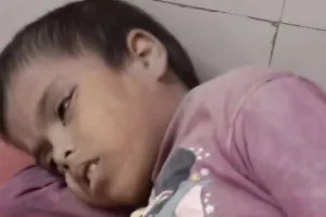 बहराइच: बारिश में मकान गिरा, दंपति समेत छह दबे