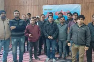 नैनीताल: मांगों को लेकर एरीज कर्मचारी संघ का प्रदर्शन जारी, मुख्यमंत्री और राज्यपाल को लिखेंगे पत्र