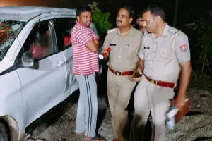 पीलीभीत: दर्दनाक सड़क हादसा, अनियंत्रित कार नहर में गिरी, एक की मौत, 10 घायल