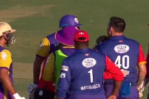 Video : लीजेंड्स लीग में बवाल, मैच के दौरान आपस में भिड़े मिशेल जॉनसन-युसूफ पठान, धक्कामुक्की भी हुई