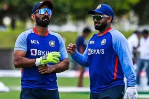 ICC T20 World Cup : इंजरी की जद में आए दिनेश कार्तिक, क्या बांग्लादेश के खिलाफ ऋषभ पंत को मिलेगा मौका?