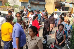 PET Exam: दूसरी पाली की परीक्षा शुरू, बस-ट्रेनों मे पैर रखने की जगह नहीं