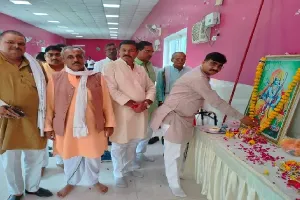 बांदा : क्षत्रिय समाज ने शस्त्र पूजन कर मनाया दशहरा मिलन समारोह