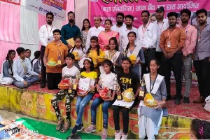 रंगोत्सव : प्रतिभागियों ने उकेरी कल्पनाएं