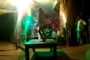 फतेहपुर : लंका दहन मंचन के दौरान हनुमान बने कलाकार की हार्ट अटैक से मौत