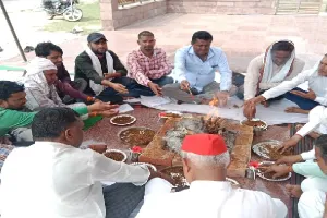 सपा संरक्षक की हालत स्थिर, सलामती के लिए हवन यज्ञ जारी
