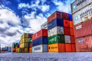 कमजोर वैश्विक रुख, कोविड अंकुशों की वजह से चीन का व्यापार घटा