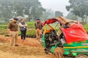 अमरोहा: अज्ञात वाहन ने टेंपो में मारी टक्कर, हादसे में 4 लोगों की मौत, एक की हालत गंभीर