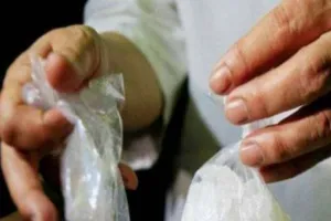 हल्द्वानी: कम कीमत पर खरीद कर पांच सौ की बेचता था एक पुड़िया 