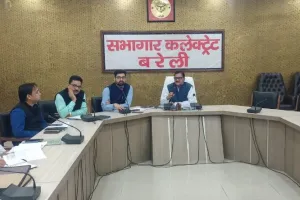 बरेली: एनआरसी में बच्चों को न भेजने वाले अधिकारियों का कटेगा वेतन- डीएम