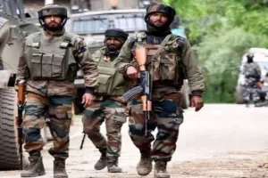 जम्मू-कश्मीर के अनंतनाग में मुठभेड़, लश्कर के हाइब्रिड आतंकवादी को सुरक्षाबलों ने किया ढेर