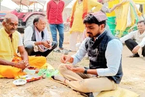 हमीरपुर: कला मंच निर्माण के लिए माहेश्वरी धाम भेड़ी में हुआ भूमि पूजन