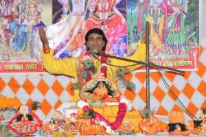 बरेली: भागवत कथा का हुआ शुभारंभ, भक्तों ने कृष्ण भगवान के भजनों पर जमकर किया नृत्य