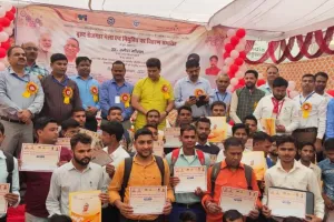 बरेली: उमेश गौतम ने किया रोजगार मेले का शुभारंभ, 1537 चयनित लोगों को बांटे नियुक्ति पत्र