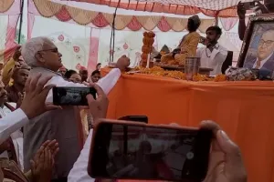 औरैया: JAP के राष्ट्रीय अध्यक्ष ने गौतम बुद्ध की सुनी कथा, कार्यकर्ताओं के साथ की बैठक