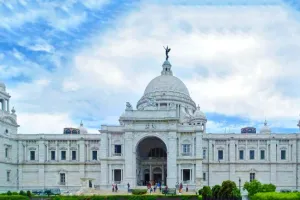 West Bengal: सर्दियों की शुरुआत के साथ ही चढ़ा सियासी पारा 