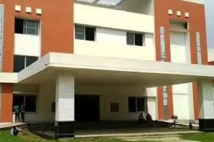 बरेली: 300 बेड अस्पताल में शुरू होंगे तीन नए विभाग, मिलेगा स्टाफ