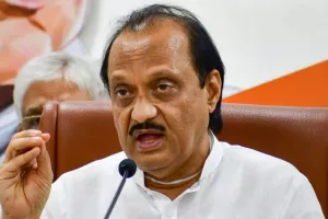 अजीत पवार ने शिवाजी महाराज को लेकर राज्यपाल पर साधा निशाना 