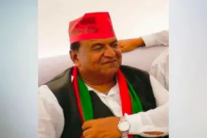 रामपुर: भाजपा प्रत्याशी को नवेद मियां के समर्थन से सपा खेमे में खलबली