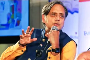 शशि थरूर बोले- जाति की चेतना 1950 के दशक की तुलना में आज के समय में अधिक