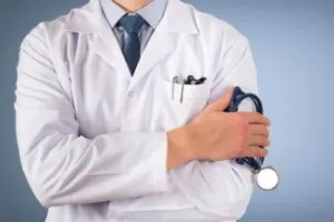 लखनऊ: हेराफेरी से आयुष कॉलेजों में प्रवेश लेने वाले छात्र निलंबित, जांच के लिए दस्तावेज सील