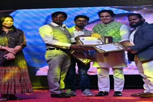 हमीरपुर: अनुज और केशव हुए नेशनल गोल्डन बेस्ट अचीवमेंट अवार्ड से सम्मानित