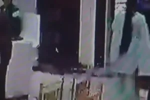 बरेली: शादी समारोह से दुल्हन के जेवर समेत 5 लाख रुपए से भरा बैग चोरी, घटना CCTV में कैद