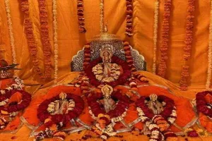 अयोध्या: रामलला के दरबार में प्रसाद वितरण पर लगी रोक !
