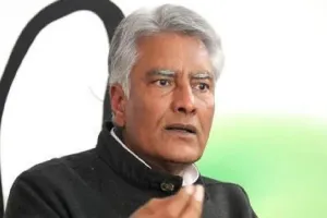 पराली के मुद्दे पर आप नेताओं का दोहरा चरित्र बेपर्दा: सुनील जाखड़