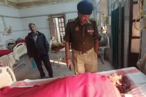 वाराणसी नाव दुर्घटना के पीड़ितों से पुलिस कमिश्नर ने किया तेलुगू में संवाद, दिया हर संभव मदद का भरोसा