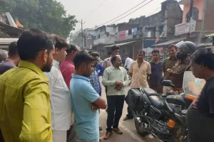 उन्नाव: अज्ञात चोरों ने ई रिक्शा की बैटरी की पार, पीड़ित ने दी तहरीर