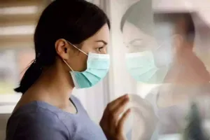 फिरोजाबाद में वायरल का प्रकोप, एक ही गांव में 70 लोग बीमार