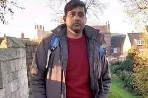 बांदा: इलाहाबाद विश्वविद्यालय में असिस्टेंट प्रोफेसर बने  डॉ. अमित सिंह, बधाई दे रहे लोग