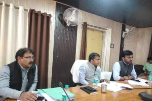 औद्योगिक संस्थानों में आग से निपटने के सभी उपाय सुनिश्चित करें: जिलाधिकारी