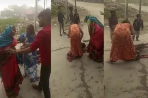 कासगंज: बेरहमी से वृद्धा को पीटते रहे दबंग, तमाशबीन बने रहे लोग, वीडियो वायरल