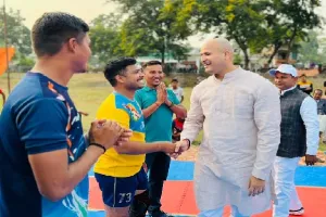 अयोध्या : भरतकुंड महोत्सव में कबड्डी प्रतियोगिता में ड्योढ़ी की टीम जीती