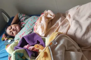 बरेली: स्टाफ नर्स प्रसव पीड़ा से घंटों तड़पी, नहीं आईं डॉक्टर साहिबा, EMO ने कराई सकुशल डिलीवरी