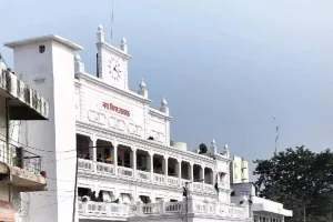 लखनऊ : खाली भूखंडों में मिली गंदगी तो लगेगा 50 हजार रुपये जुर्माना