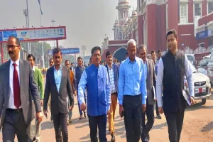 लखनऊ : स्टेशनों का निरीक्षण, माल ढुलाई बढ़ाने के निर्देश
